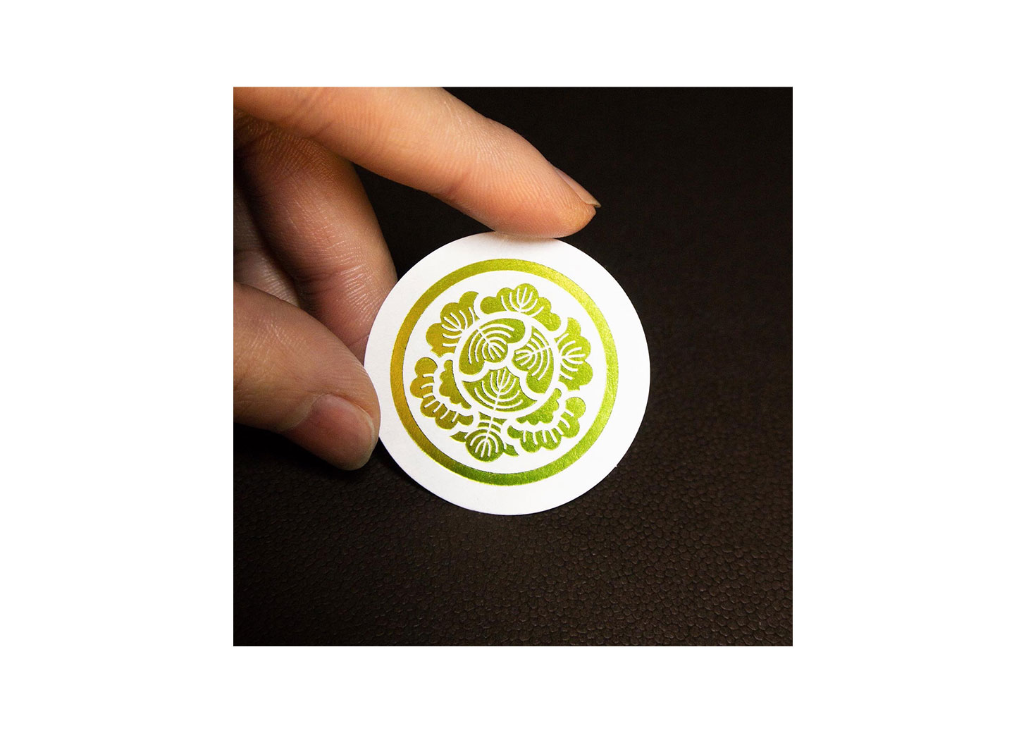 玉菜紋のロゴデザイン